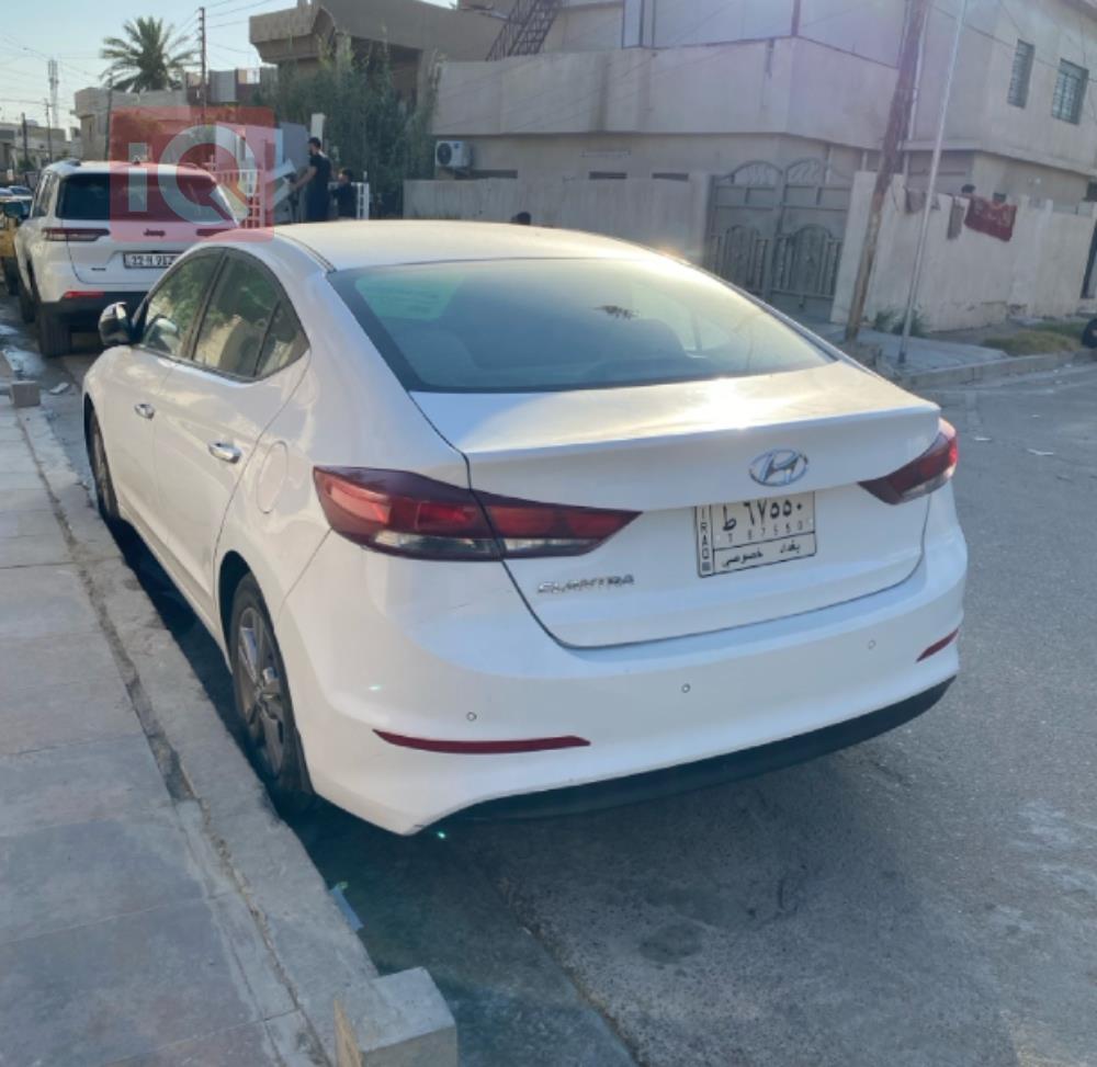 هیوندای ئەلەنترا